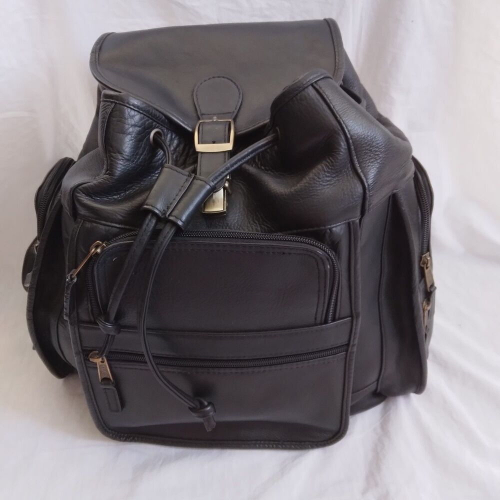 Clava Drawstring Backpack Unisex Black Pebbled Leather Pockets Academia College